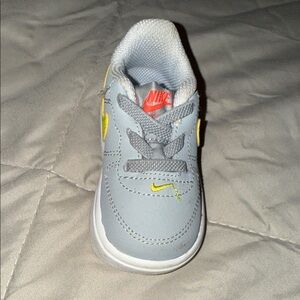 Nike Kids Gray and Yellow Sneakers